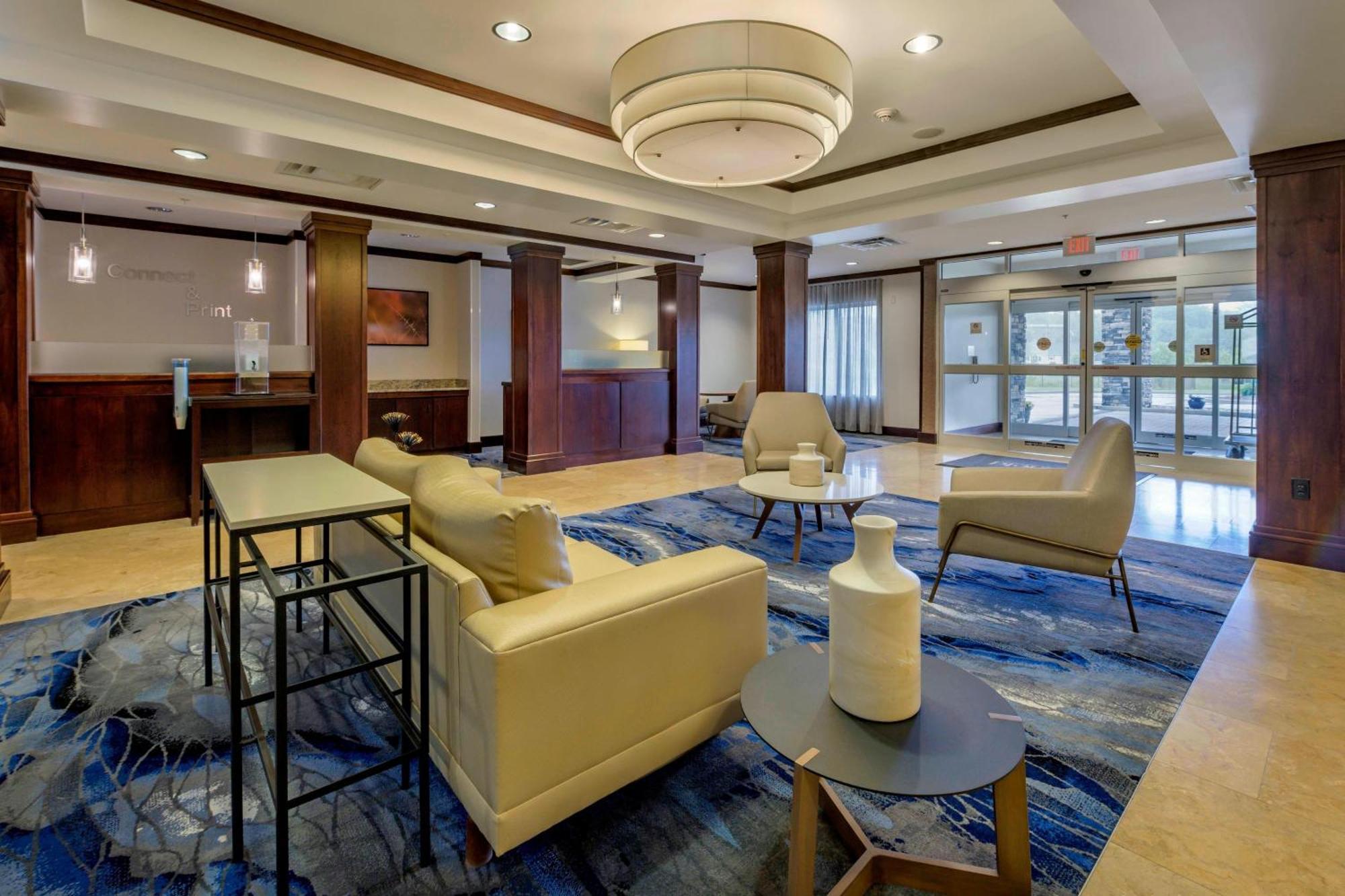 Fairfield & By Marriott 3*